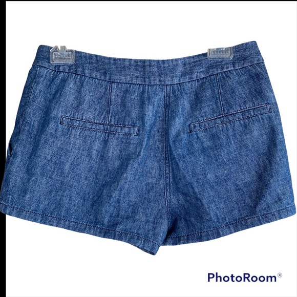 THEORY Dalassa Wile Pleated 100% Cotton Denim Shorts Size 4 - Picture 3 of 5